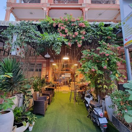 Stay Sweet Phnom Penh Extérieur photo